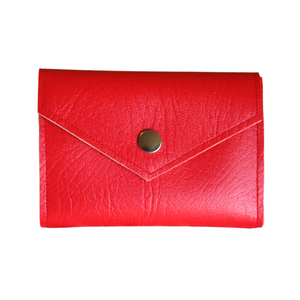 Purse in red faux leather